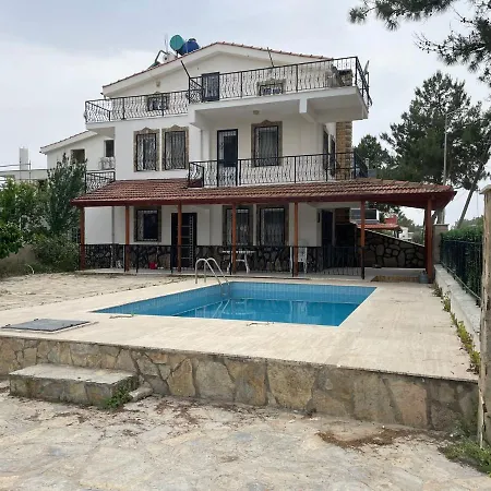 Villa Gunluk Kiralik Ozel Havuzlu Ultra Luks Kusadası